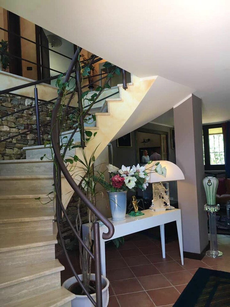 Villa With 5 Bedrooms in Partinico With Private Pool Enclosed Garden — 4-Star Luxury Hotel in Partinico, Italy
