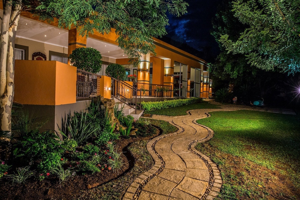 Home Guesthouse — 4-Star Luxury Hotel in Rustenburg, South Africa