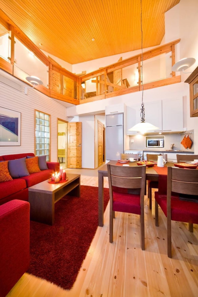 Holiday Club Pyhä HolySuites Apartments — 4-Star Luxury Hotel in Pelkosenniemi, Finland