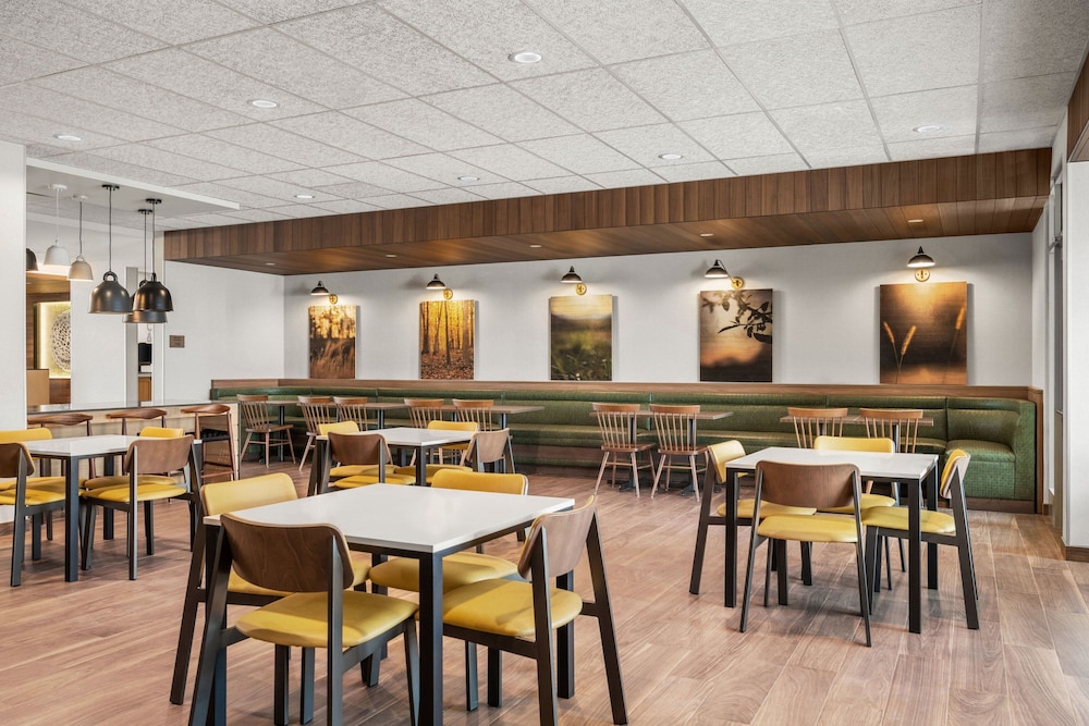 Fairfield by Marriott Inn & Suites Baraboo - photo 26