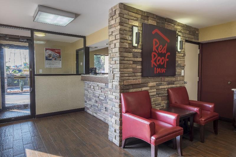 Red Roof Inn Rock Hill - carbon neutral hotel in Rock Hill