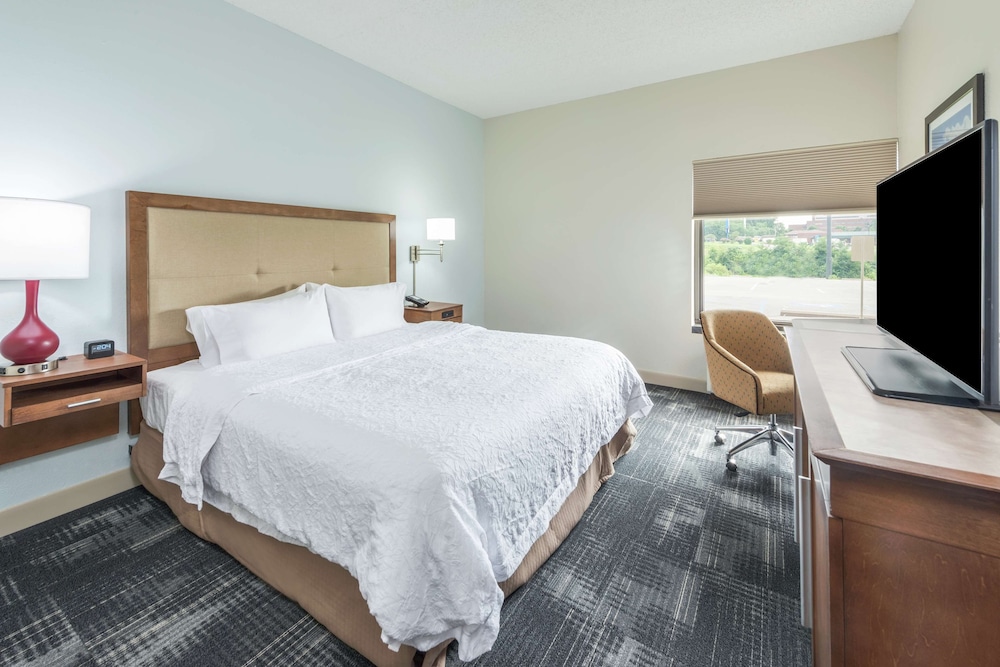 Hampton Inn Columbia - photo 12