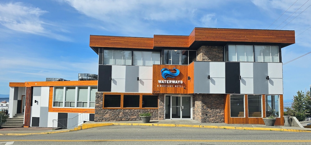 Waterways A Boutique Hotel — hotel in Powell River