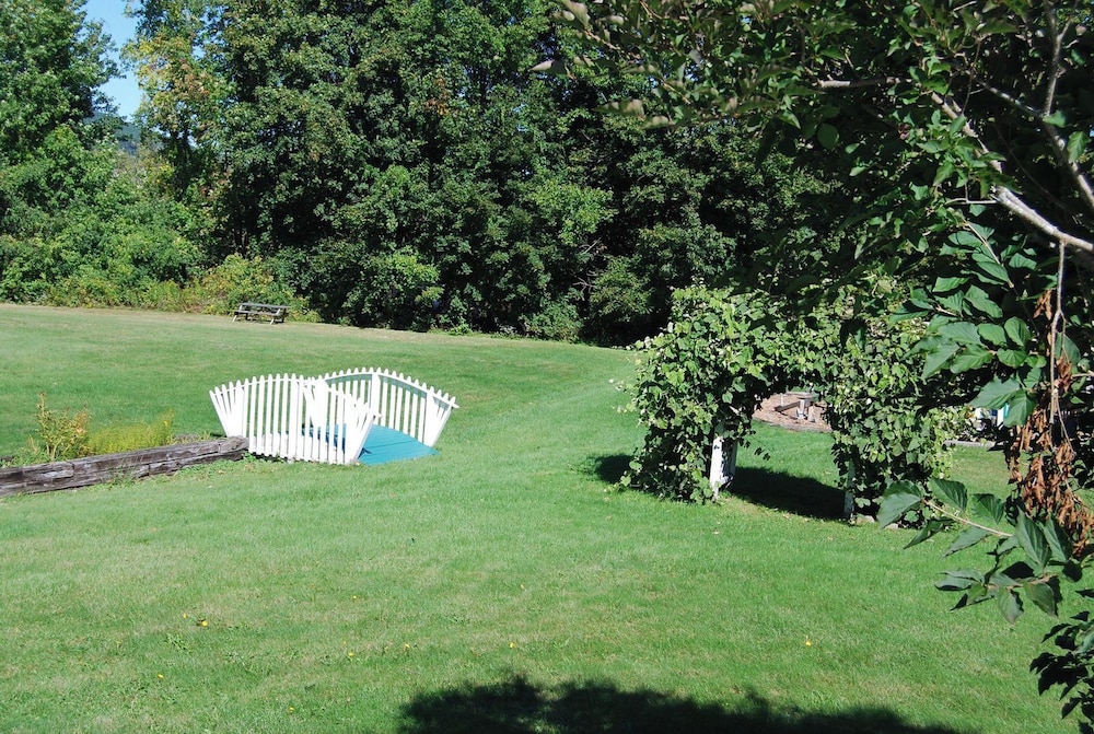 Cedar Crest Inn - photo 19