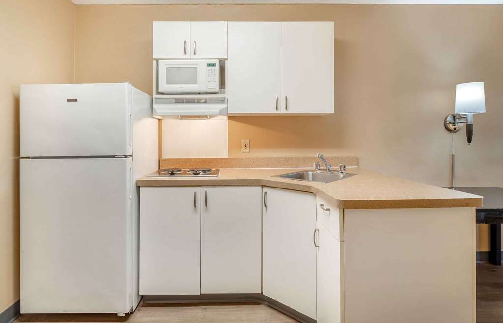Extended Stay America Suites Oakland Emeryville - photo 21