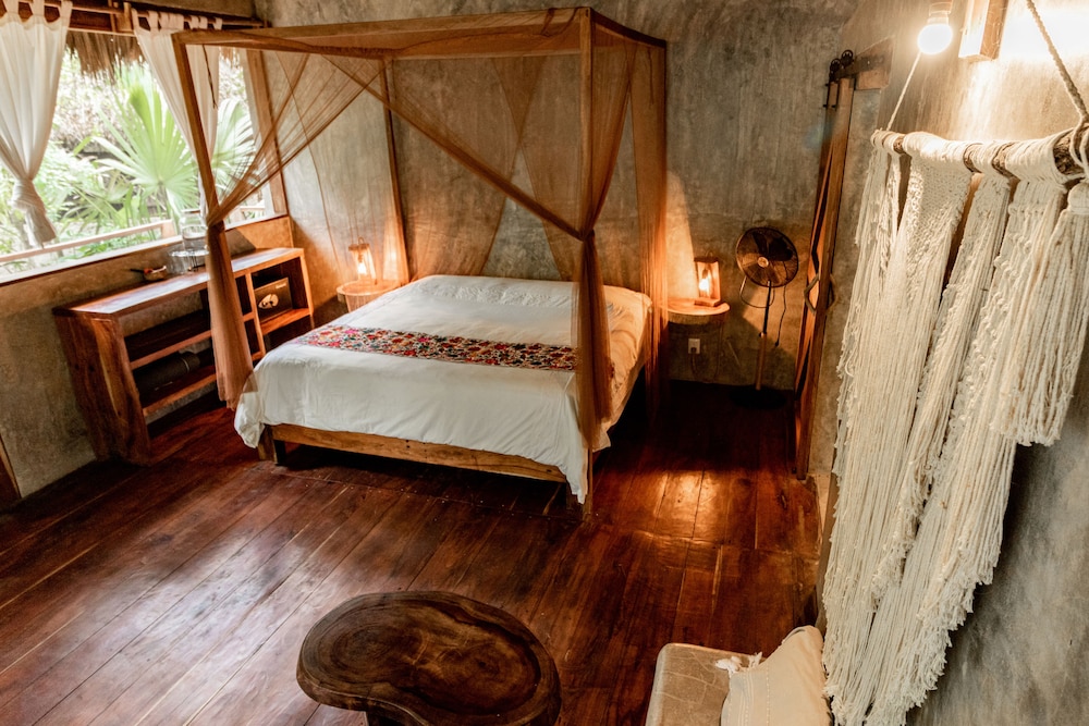 Aldea Colibri - carbon neutral hotel in Tulum