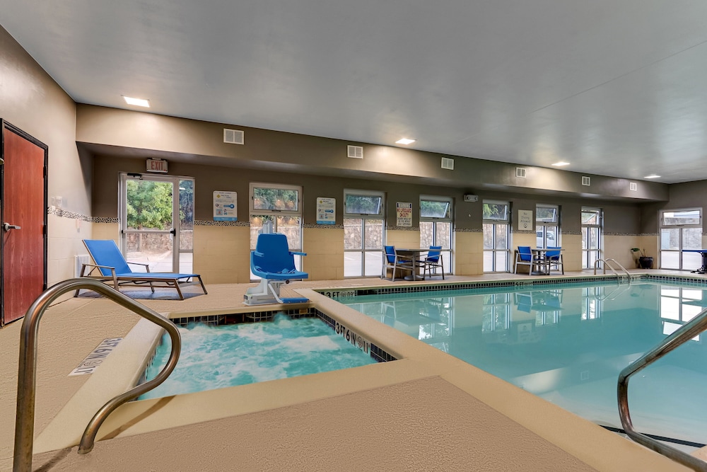 Holiday Inn Express Hotel & Suites Weatherford by IHG - photo 46