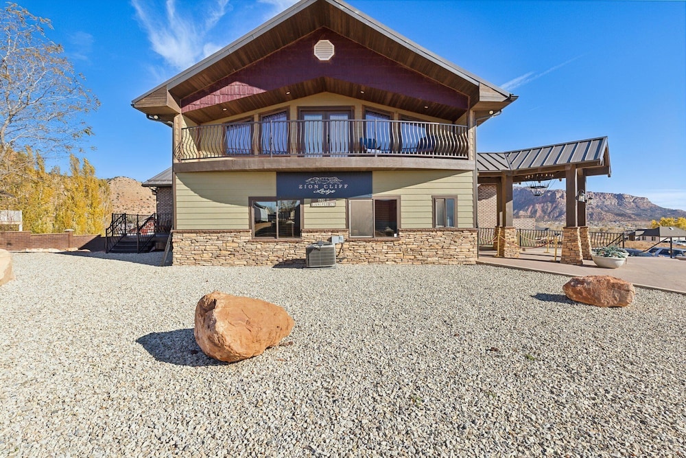 Zion Cliff Lodge - photo 152