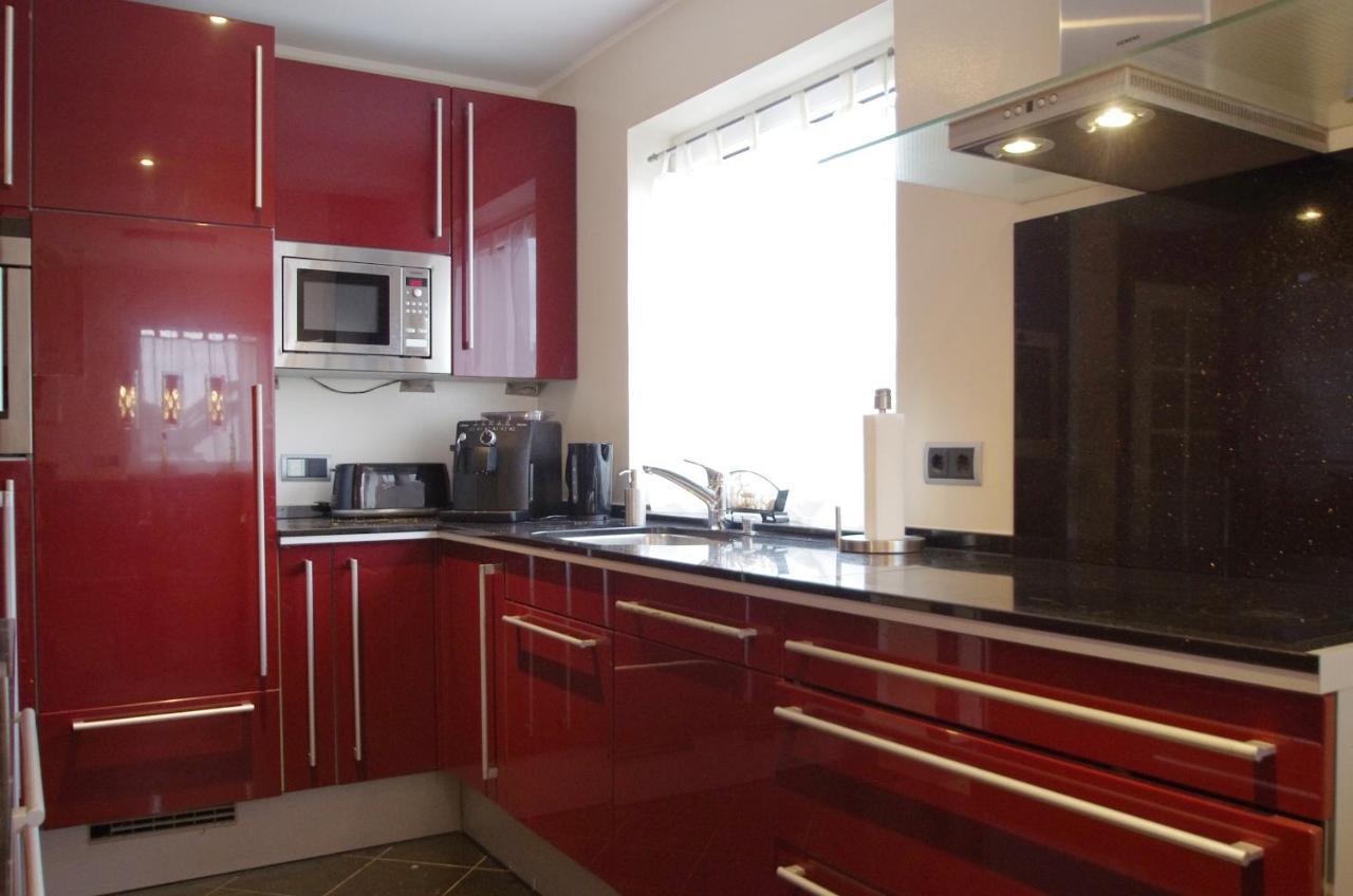 Luxury Apartment Peter — 4-Star Luxury Hotel in Bonn, Germany