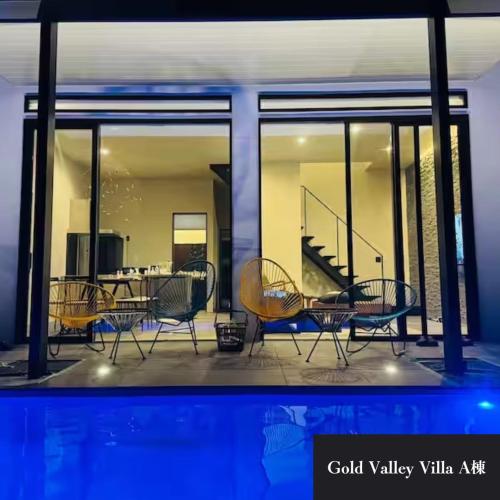 Gold Valley Villa A — 4-Star Luxury Hotel in Futtsu, Japan
