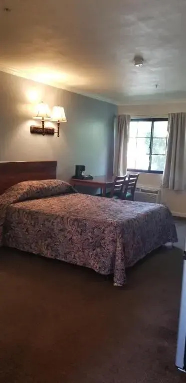 Sierra Crossing Motel - photo 14