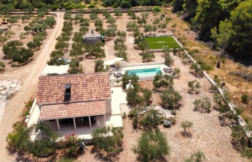 Villa Mista — 4-Star Luxury Hotel in Sutivan, Croatia
