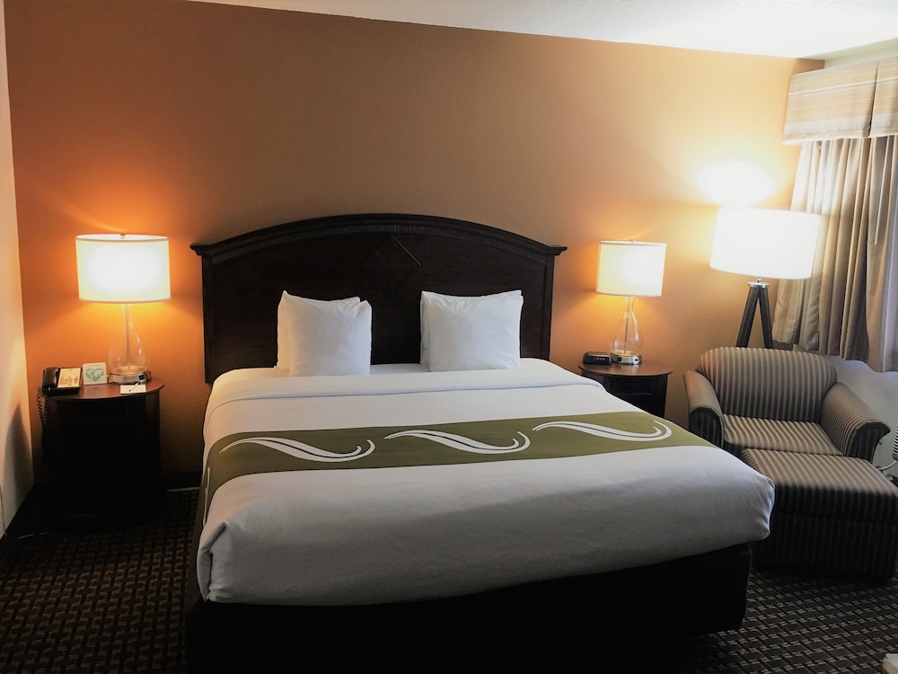 Quality Inn Airport Convention Center - photo 20