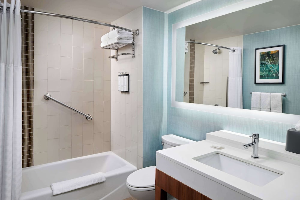 Hyatt Place Fredericksburg at Mary Washington - photo 21