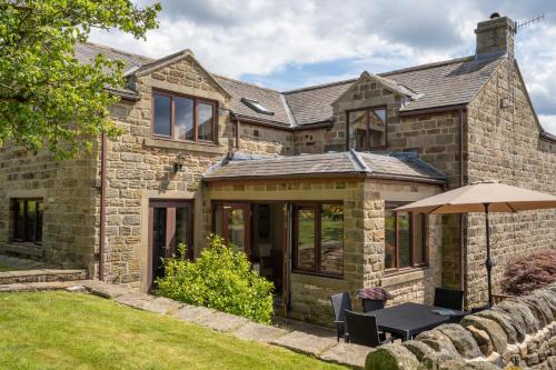 Orchard Cottage 5 bedrooms — 4-Star Luxury Hotel in Matlock, United Kingdom