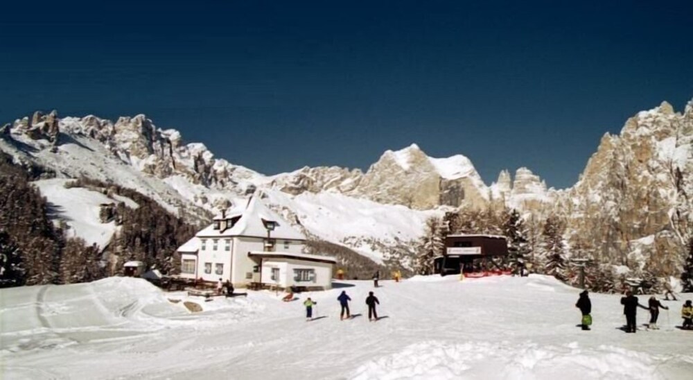 Hotel San Giovanni — hotel in Vigo Di Fassa