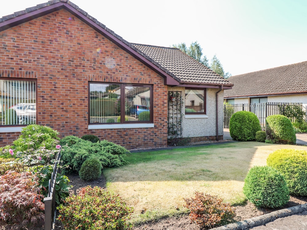 48 Edenbank Road in Cupar, United Kingdom