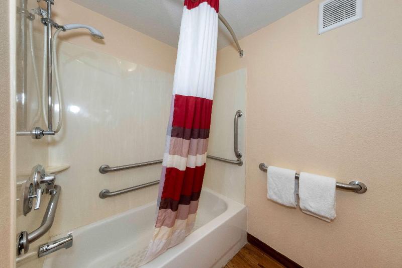 Red Roof Inn Chicago Lansing - photo 13