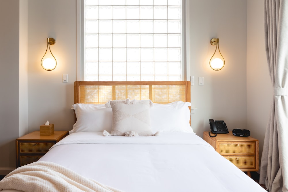The Modernist Hotel - photo 10