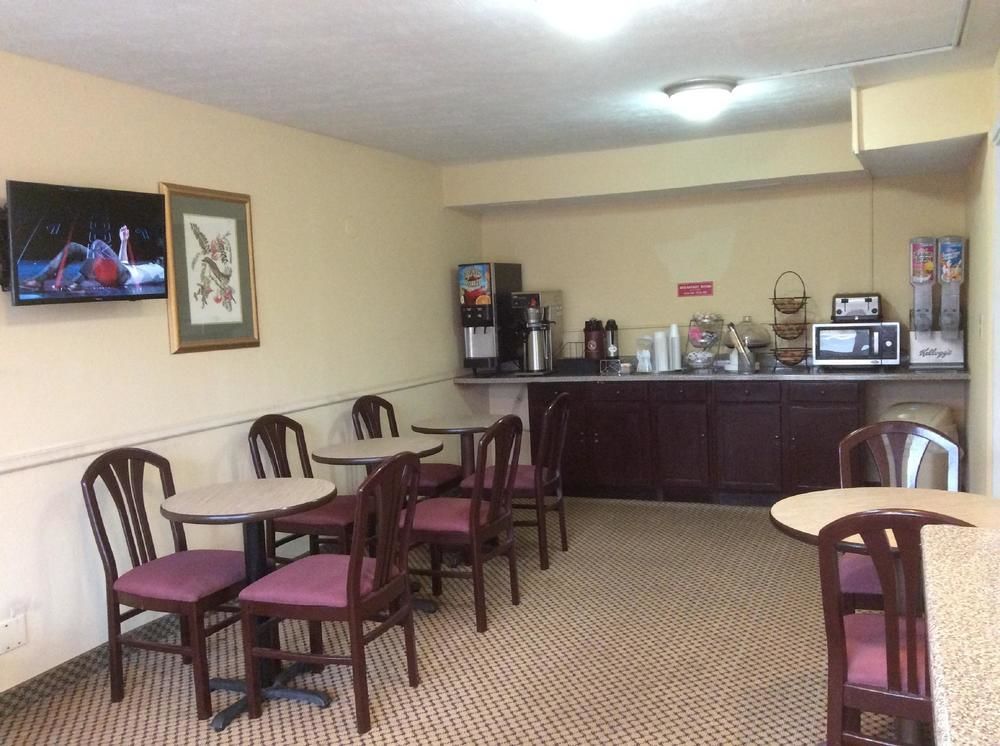 Travelodge Columbus East Near Reynoldsburg - photo 19