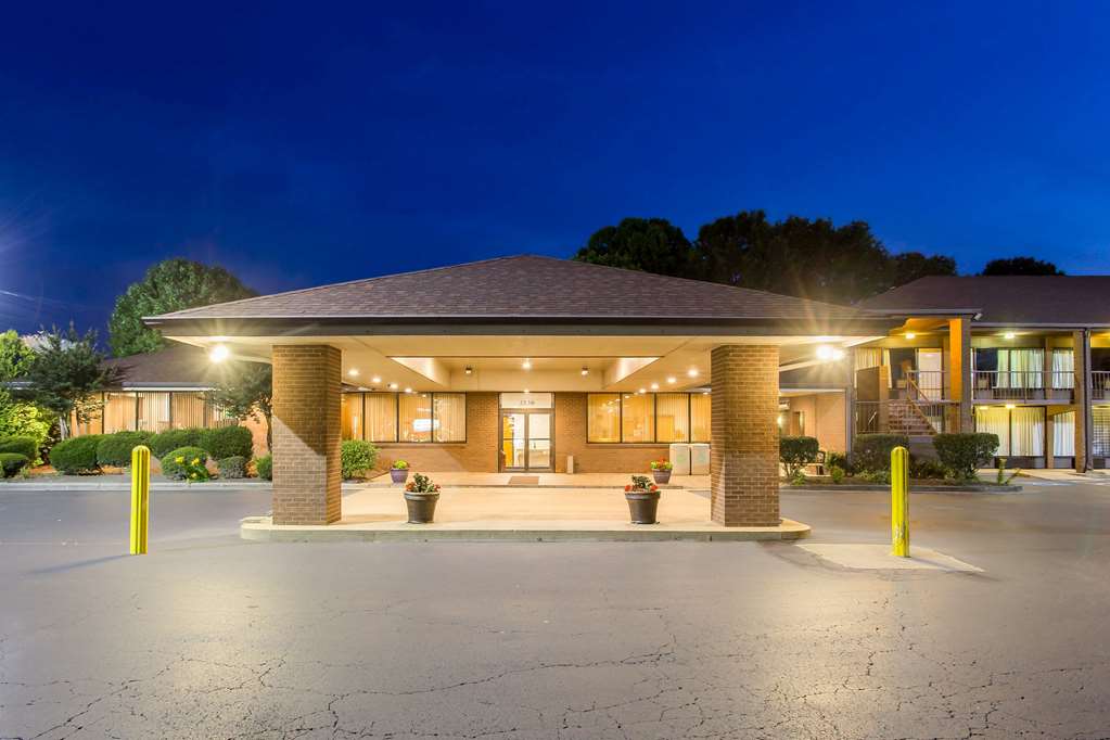 Quality Inn Mount Airy Mayberry - photo 2