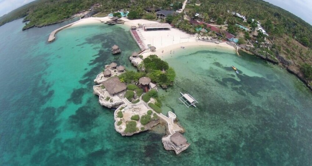 Mangodlong Rock Resort in San Francisco, Philippines