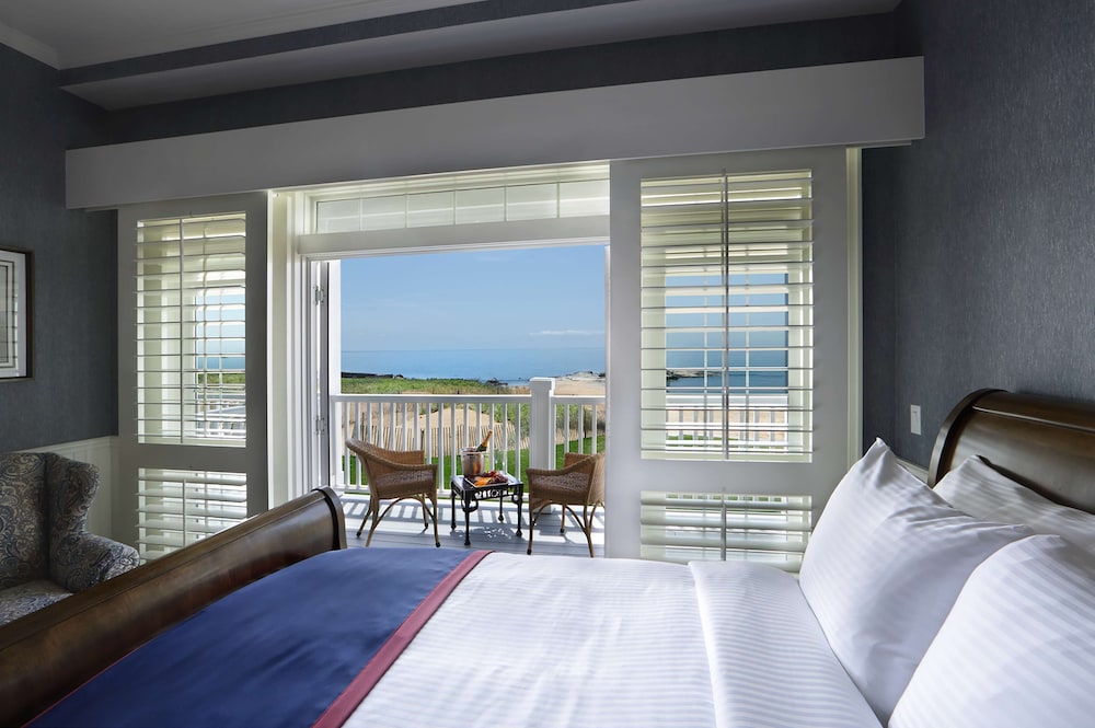 Madison Beach Hotel - photo 26
