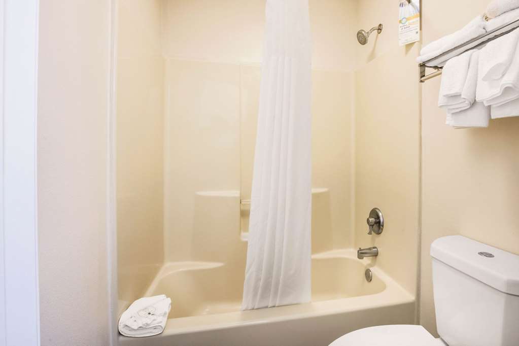 Quality Inn Trussville I 59 exit 141 - photo 25