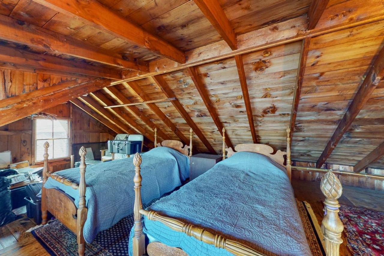 Lake Winnipesaukee's Charmer - photo 16