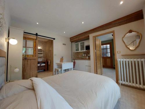 Studiolo Des Sources - carbon neutral hotel in Unknown City