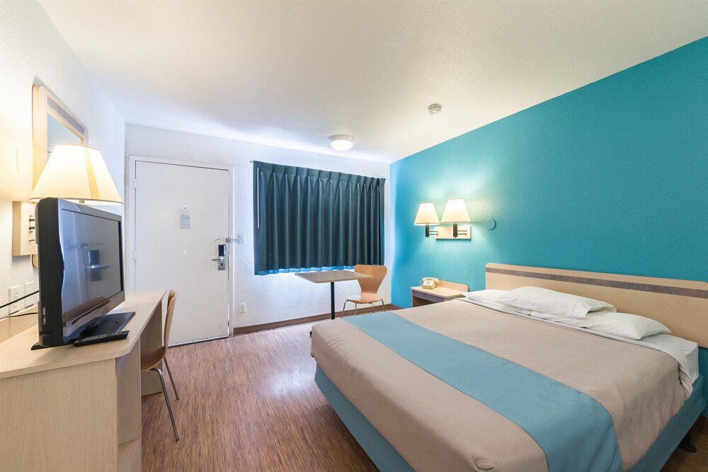 Motel 6 Deming - photo 14