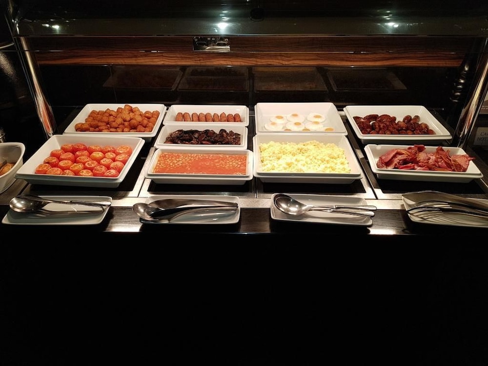 מזון ומשקאות