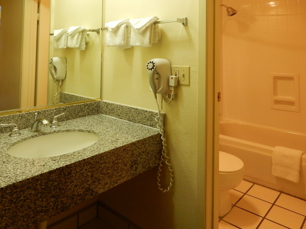 Mardi Gras Hotel & Casino - photo 17