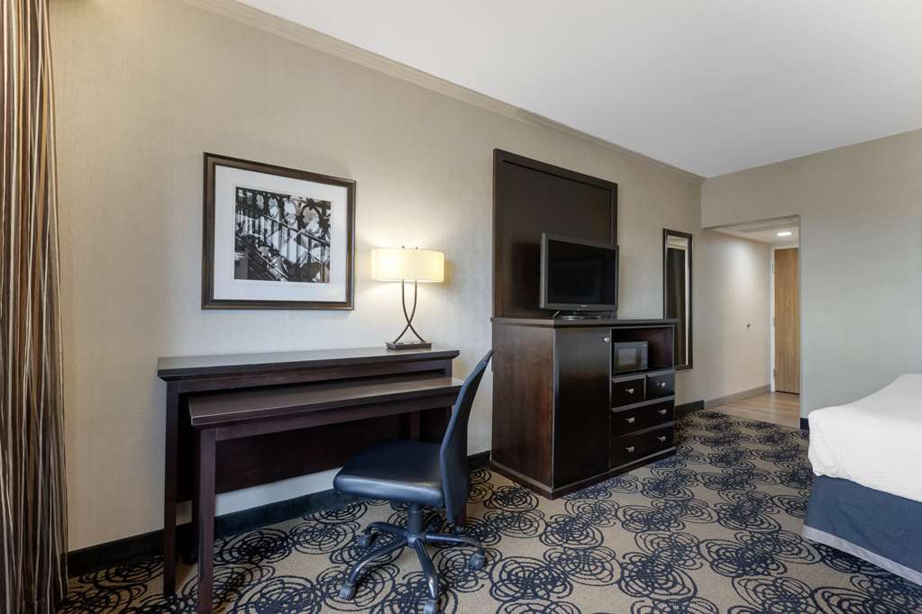 Best Western Plus Midwest Inn - photo 17