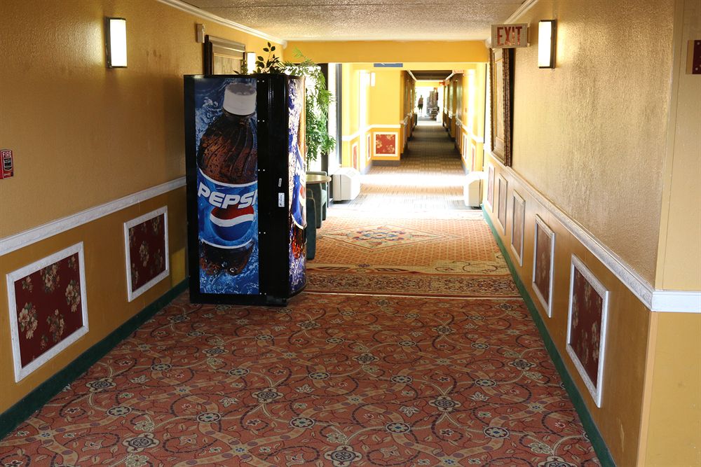 I Drive Grand Resort & Suites - photo 46
