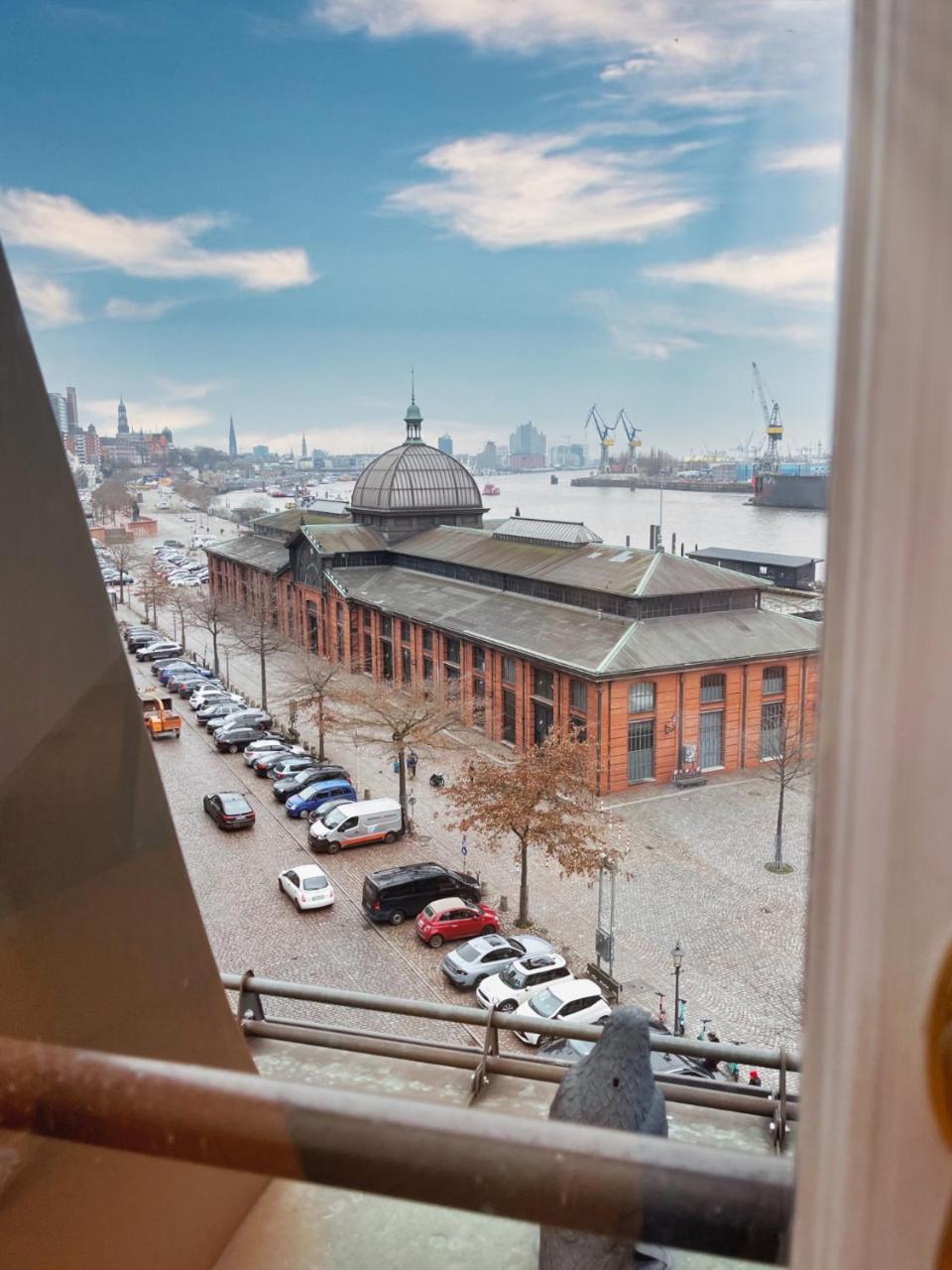 Loft Panoramablick Hafen & Elbe — 4-Star Luxury Hotel in Hamburg, Germany