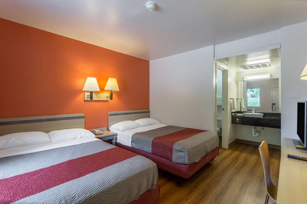 Motel 6 Goodlettsville TN Nashville - photo 12