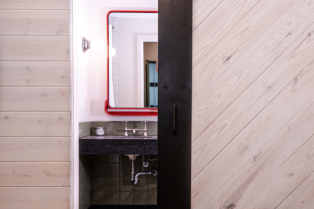Cotton Court Hotel by Valencia Hotel Collection - photo 17