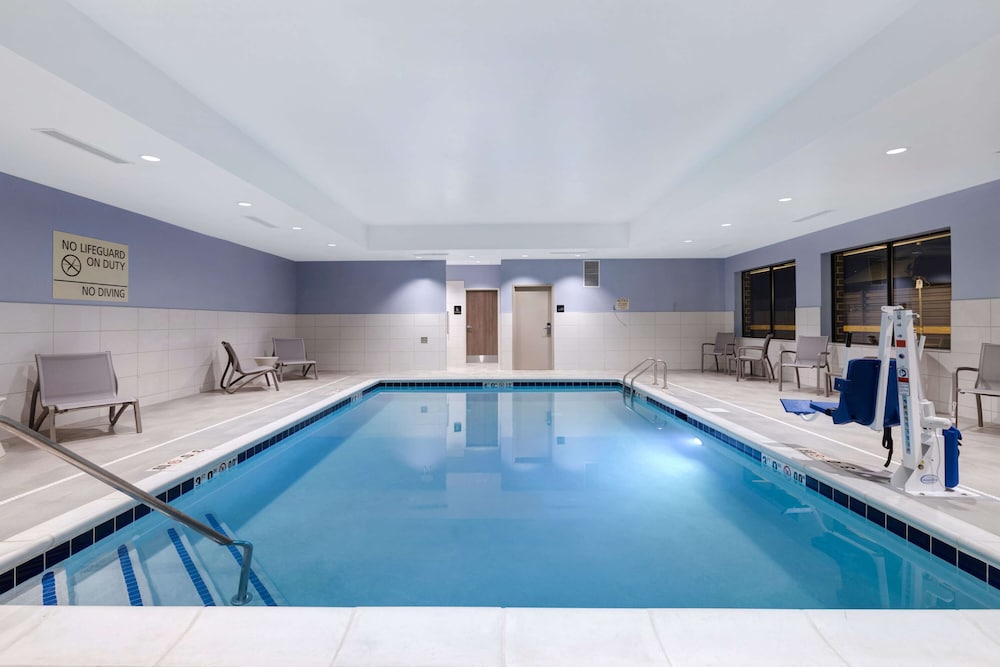 Hampton Inn Chicago Orland Park - photo 34