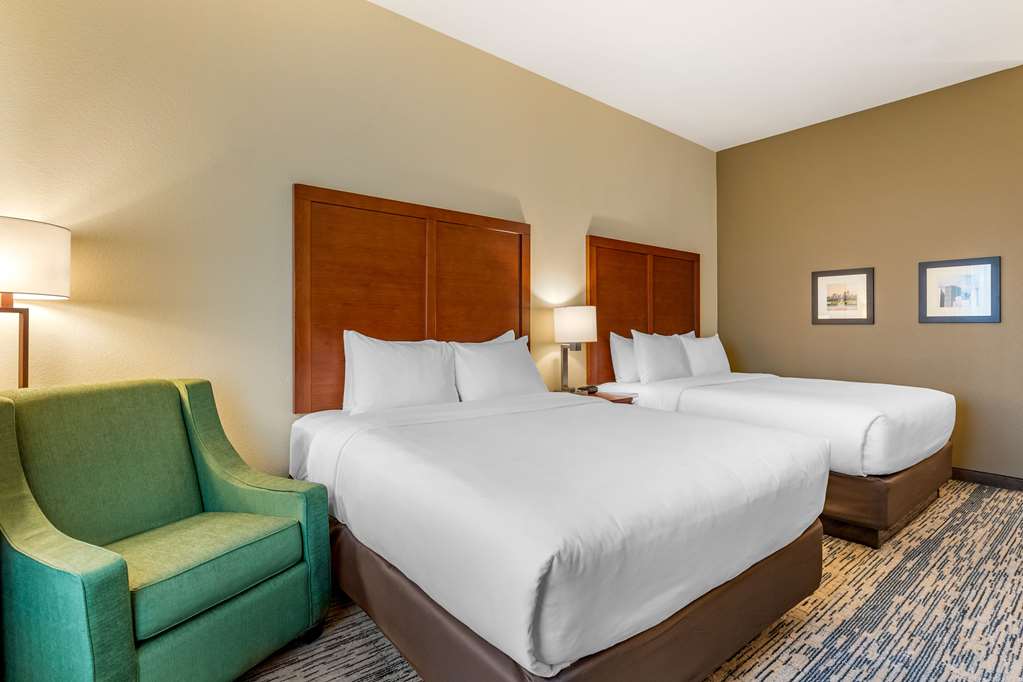 Comfort Inn & Suites West Des Moines - photo 11