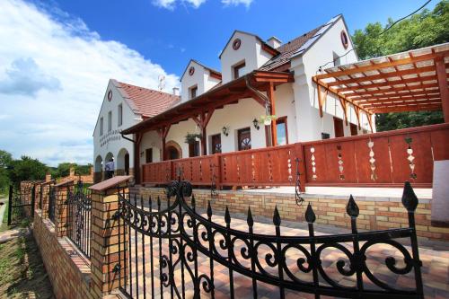 Gesztenyés Vendégház in Szecseny, Hungary