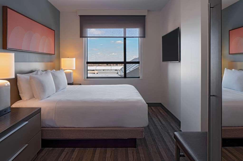 Hyatt House Indianapolis Downtown - photo 27