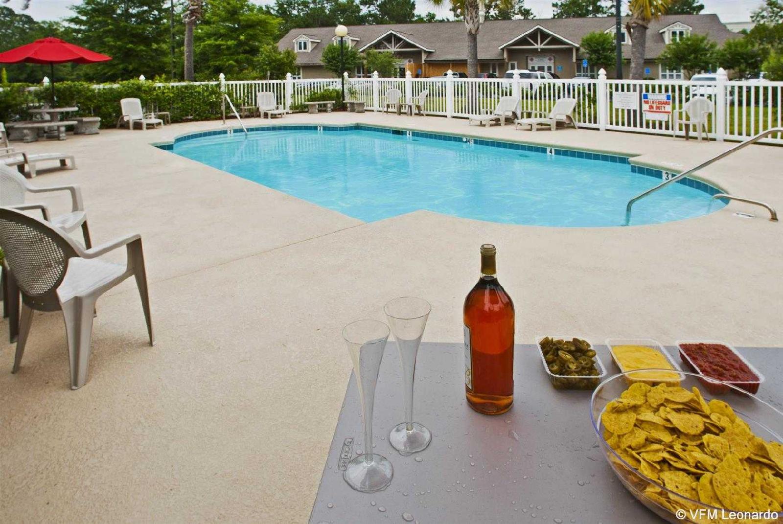 Microtel Inn & Suites By Wyndham Brunswick North - photo 3