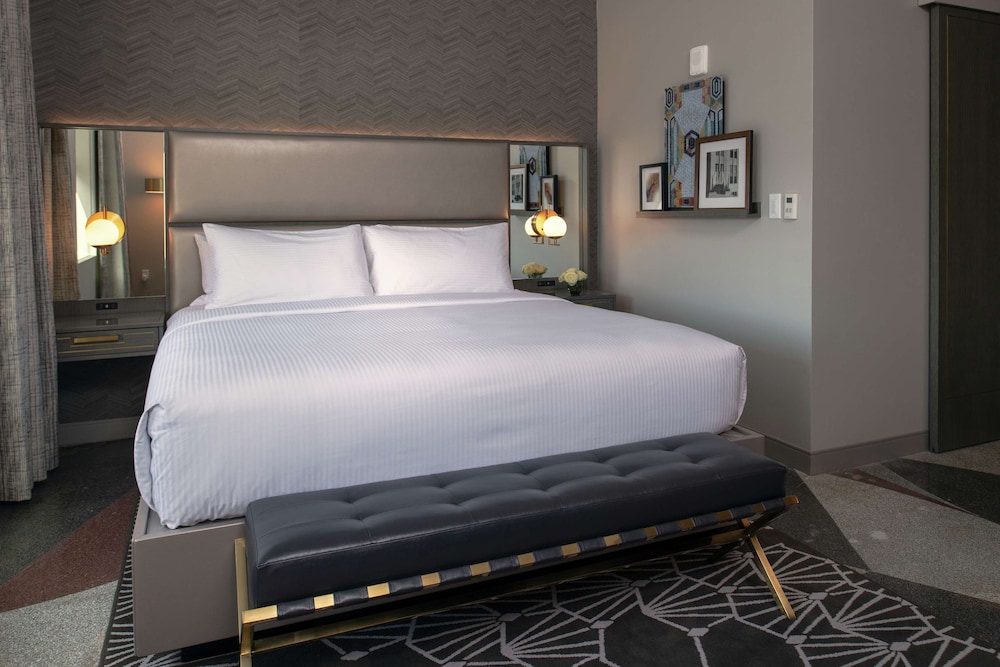 Tulsa Club Hotel Curio Collection by Hilton - photo 22