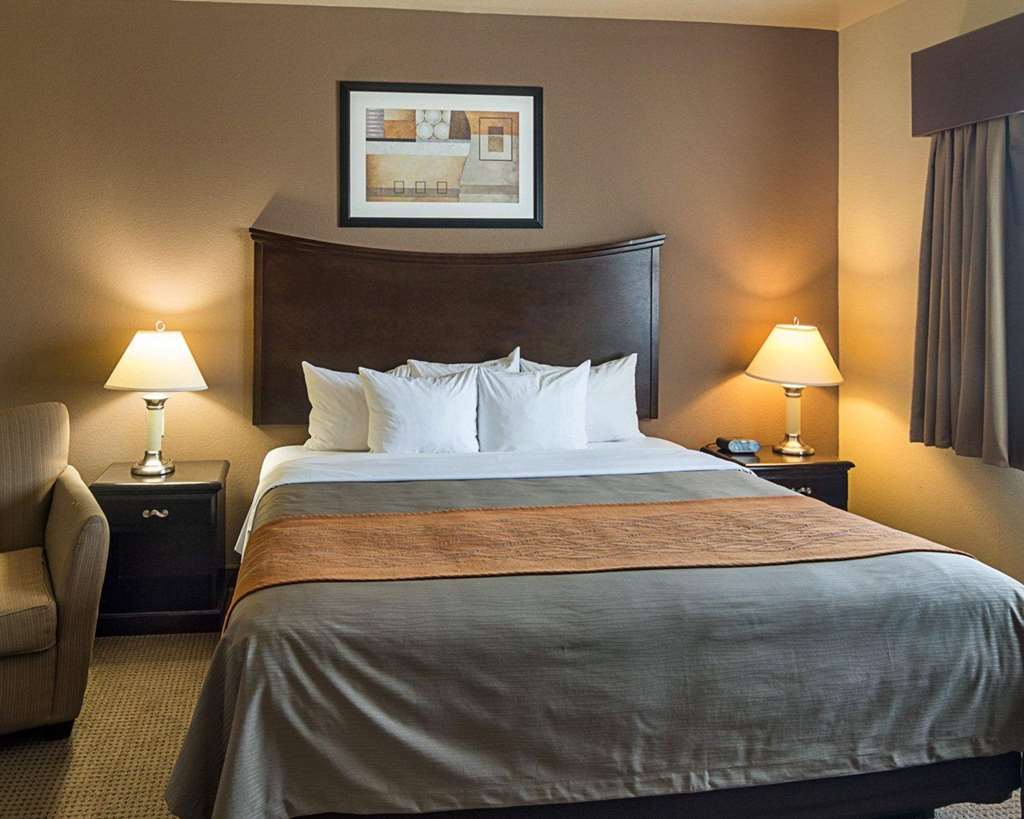 Comfort Inn I 20 Midland Stanton - photo 17