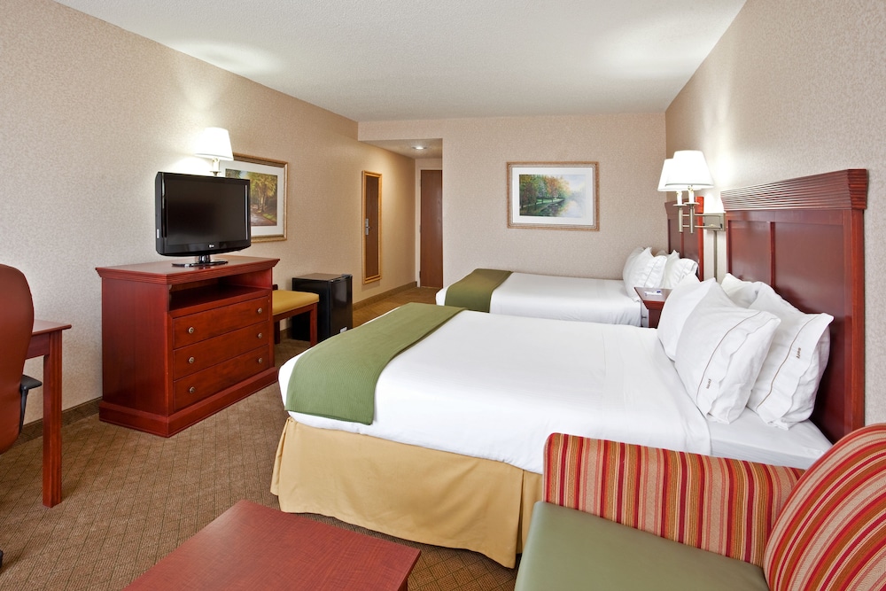 Holiday Inn Express Wilmington by IHG - photo 18