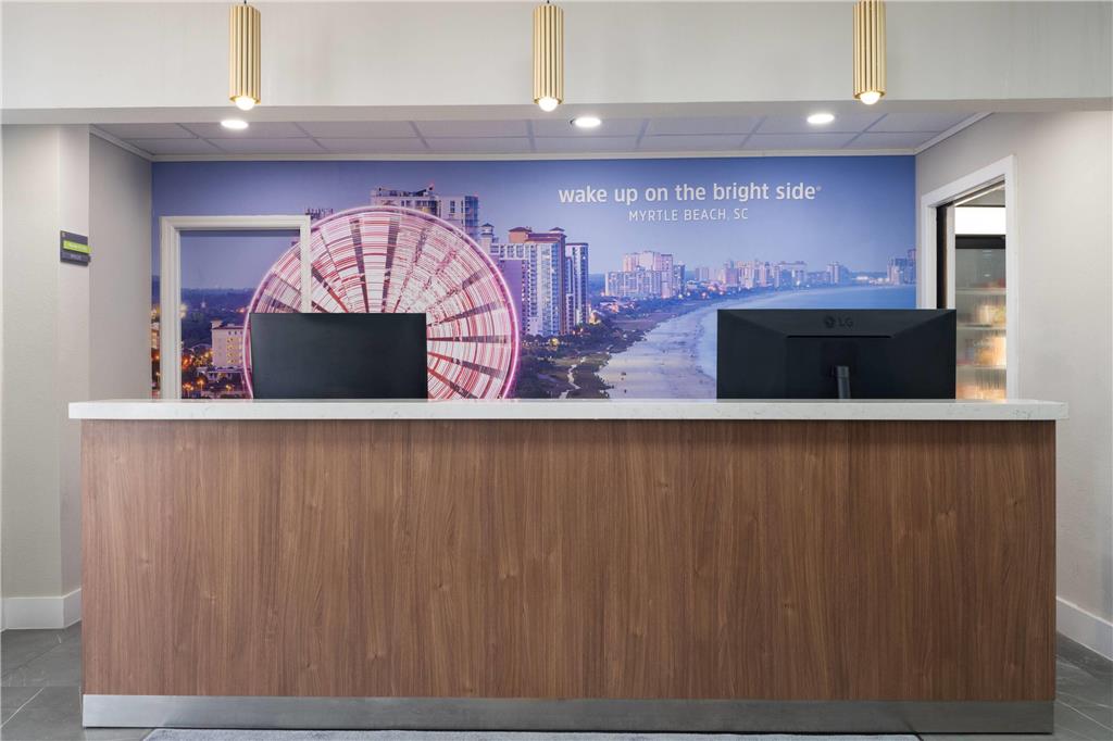 La Quinta Inn & Suites by Wyndham Myrtle Beach - photo 8