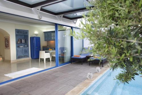 2 Br Villa Mykonos Chg 8901