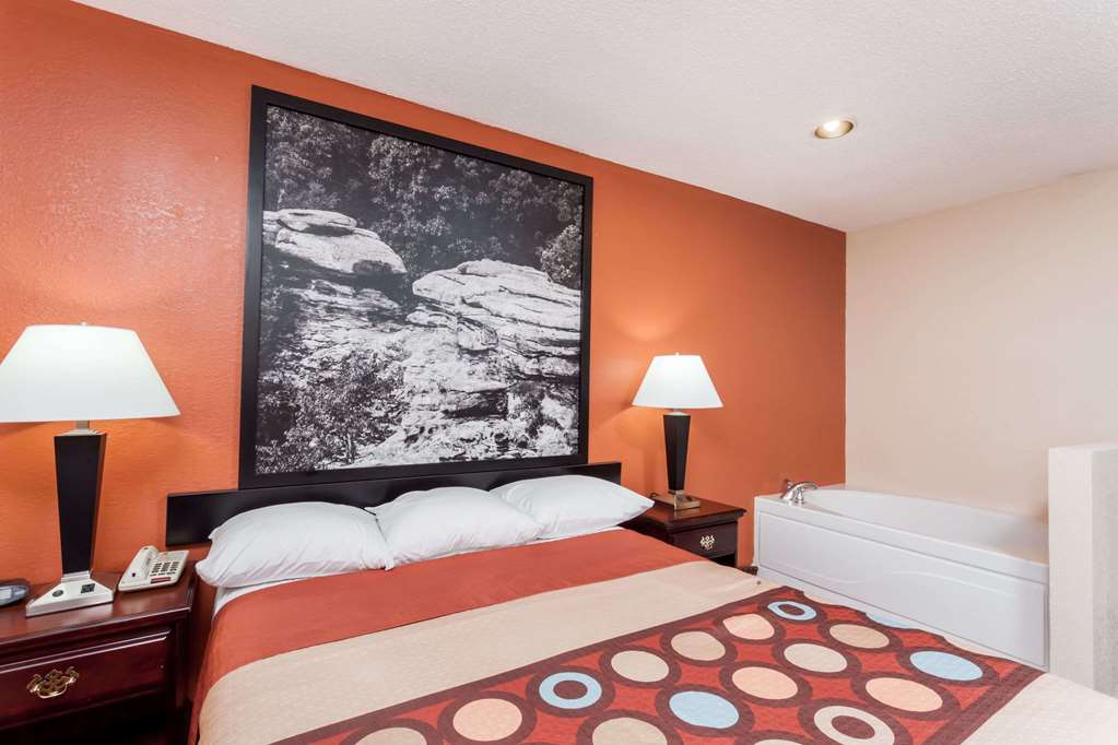 Super 8 by Wyndham Harrisburg - photo 14