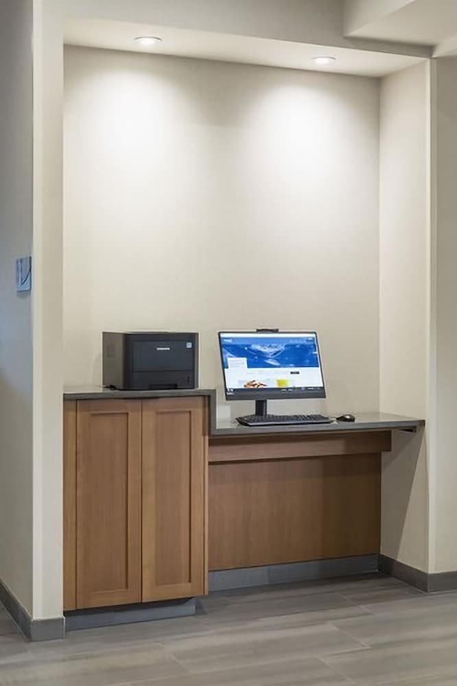 Fairfield Inn & Suites by Marriott Minneapolis North Blaine - photo 28